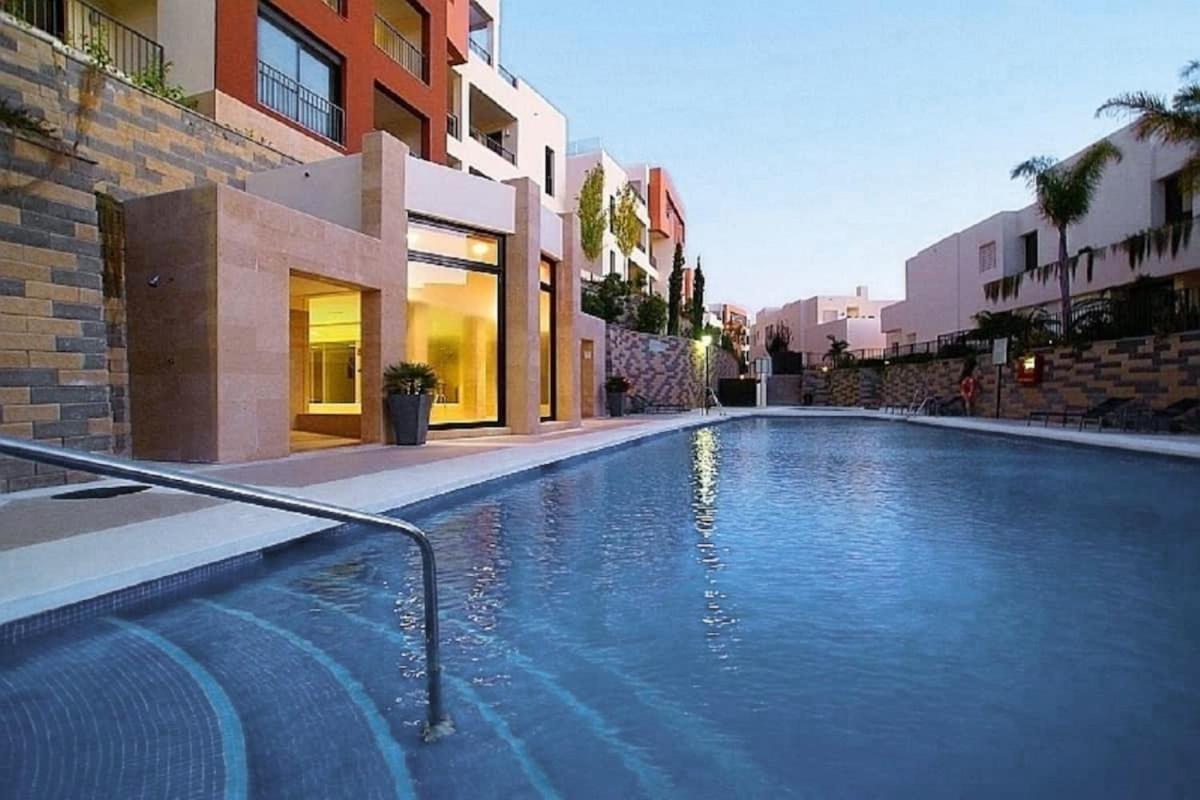 Luxury Spa Resort Marbella 2 Bedroom Sauna Gym Pools Jacuzzi Exterior photo